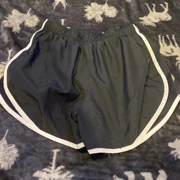 Shorts - Picture 2 of 2